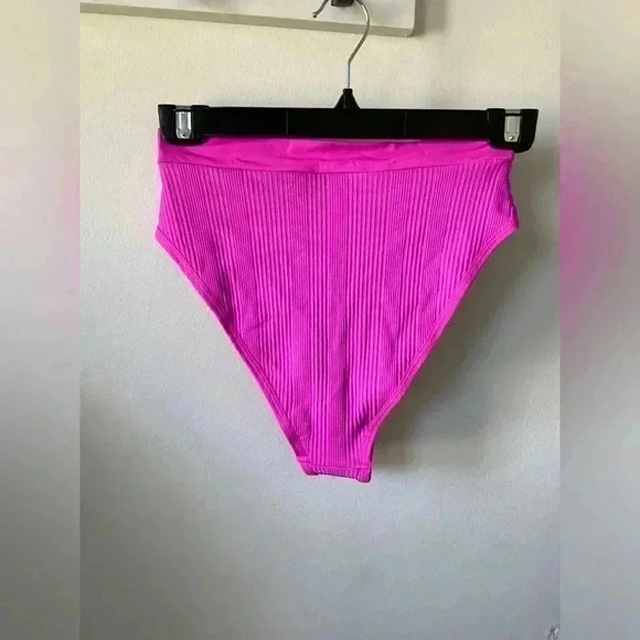 L*space French bikini bottoms fuschia Pointelle size L - Picture 3 of 3